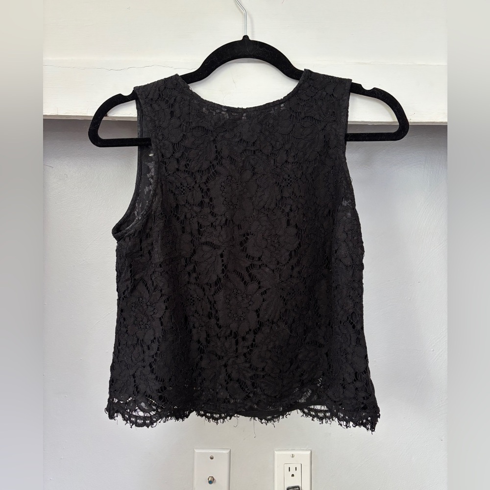 Black Lace Sleeveless Top